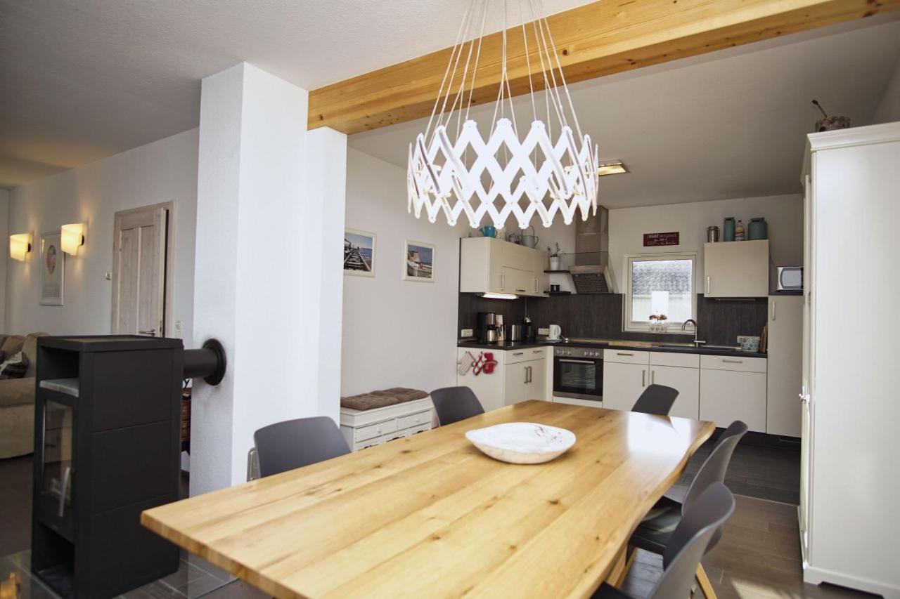 Komfortables Haus Mit Kamin, Sauna, Garten, Terrasse - Ferienhaus Sternschnuppe Вик Экстерьер фото